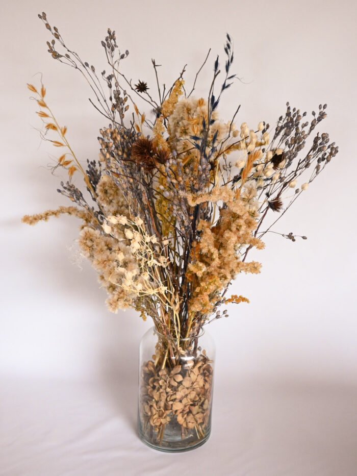 arreglo floral violeta (copia)